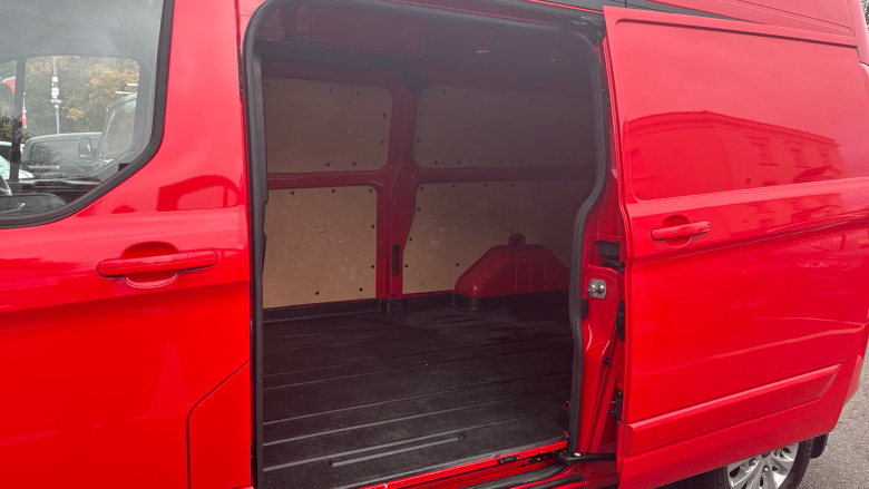 Ford Transit Custom 300 L2 Diesel Fwd 2.0 EcoBlue 130ps High Roof Limited Van